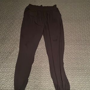 Light airy sweat pants, black